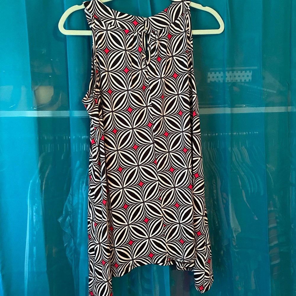 Cute Tank Top - Picture 2 of 3
